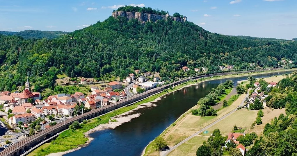 Бад-Шандау вражає мальовничими краєвидами /Domena publiczna