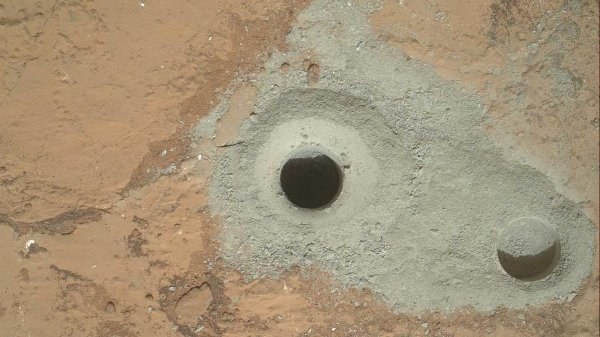 Badania marsjańskich skał wskazują na to, że na Czerwonej Planecie mogło istnieć życie /NASA