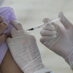 Badania: Skuteczność szczepionki Pfizera wyraźnie spada po 6 miesiącach