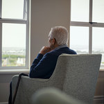 Badanie: Co czwarty senior zmaga się z osamotnieniem
