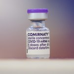 Badanie: Szczepionka Pfizera skuteczna przeciwko wszystkim wariantom koronawirusa