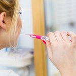 Bagatelizowany objaw podczas mycia zębów. Może oznaczać cukrzycę lub RZS