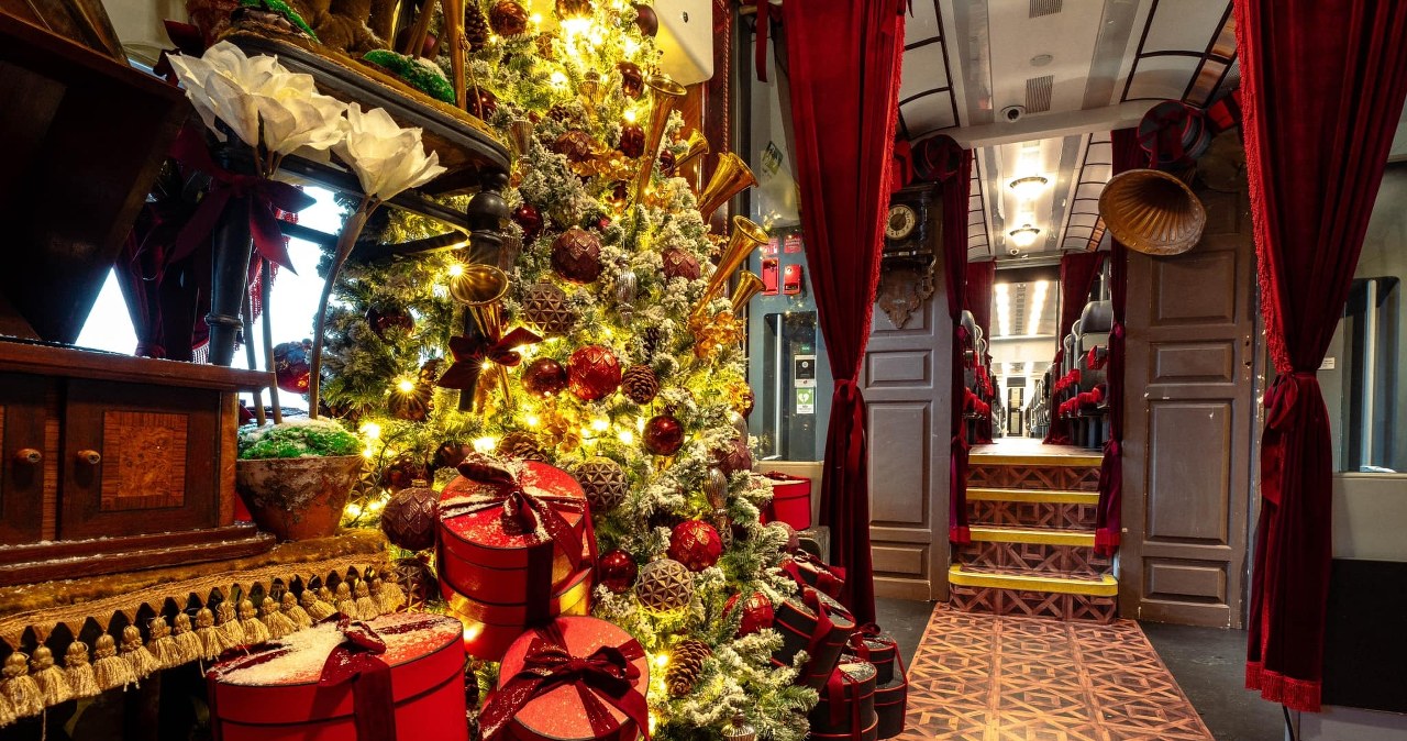 Bajkowy pociąg zawiezie turystów do Wilna. Litewskie koleje LTG Link uruchomiły specjalne, świąteczne składy. /Leonardas Borotinskas/LTG Link /materiały prasowe