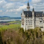 Bajkowy zamek na skalistym wzgórzu. Jeden z najpiękniejszych w Europie
