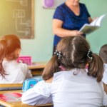 Bakterie w szkolnym kurzu a płuca dzieci. Znaleźli niepokojącą zależność