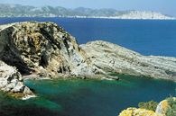 Baleary, północne wybrzeże Ibizy /Encyklopedia Internautica