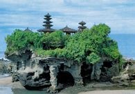 Bali, światynia Tanah Lot /Encyklopedia Internautica