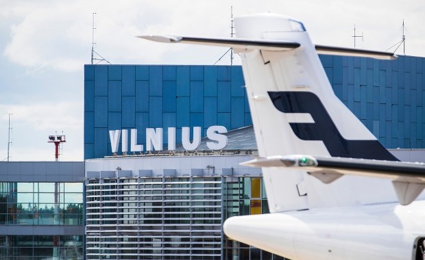 Balony znów sparaliżowały lotnisko. Loty były wstrzymane