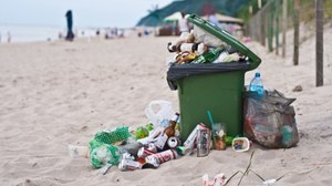 Bałtyk to jedno wielkie wysypisko. Śmieci na plażach i wraki na dnie