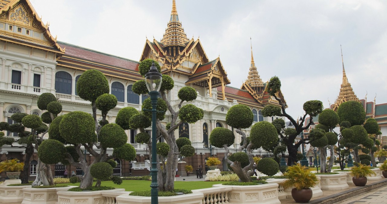 Bangkok zachwyca licznymi zabytkami i atrakcjami turystycznymi. Niestety to miasto powoli, ale systematycznie się zapada /Blake Kent / Design Pics /East News