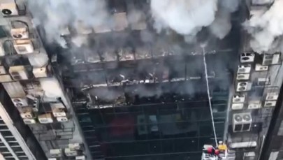 Bangladesz: W płonącym wieżowcu zginęło 26 osób. Zatrzymano właściciela budynku