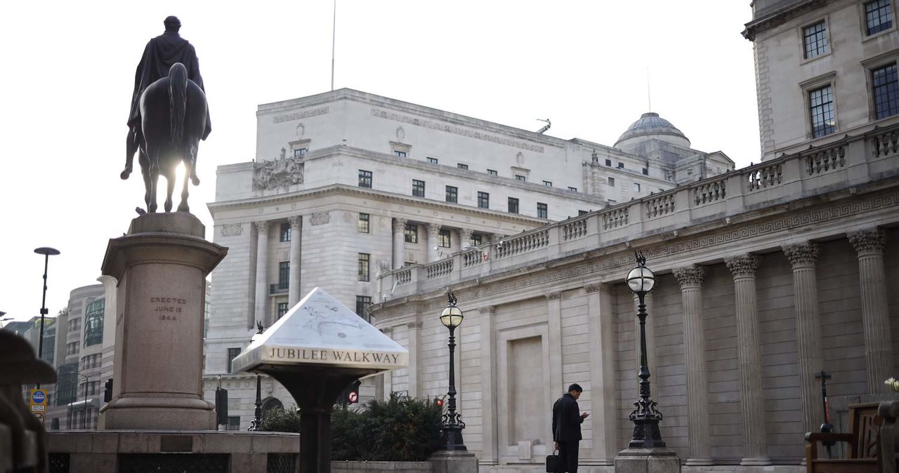 Bank Anglii przewiduje gospodarcze kłopoty /AFP