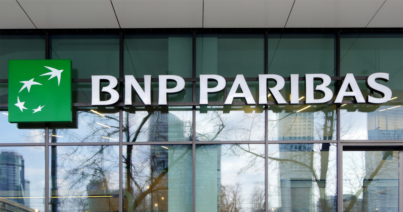 Bank BNP Paribas Polska / Zofia i Marek Bazak /East News