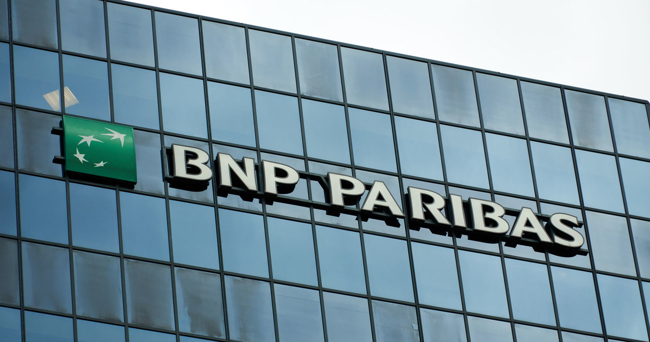 Bank BNP Paribas przeznaczy ponad milion złotych na zakup laptopów. /123RF/PICSEL