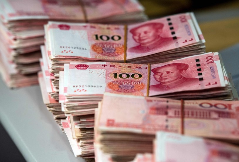 Bank centralny Chin doklara juanów /123RF/PICSEL