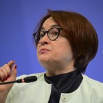 Bank centralny Rosji tnie stopy procentowe. "Presje inflacyjne słabną"