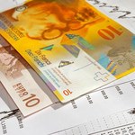 Bank Centralny Szwajcarii zniósł minimalny kurs wymiany franka