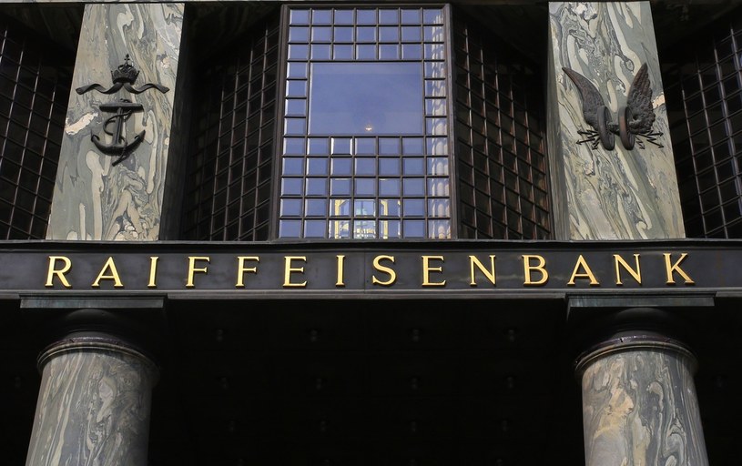 Bank Raiffeisen przegrał w Sądzie Apelacyjnym spór z UOKiK /AFP