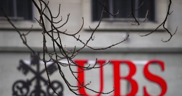 Bank UBS został nowym sponsorem Formuły 1 /AFP