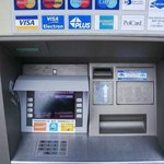 Banki blokują karty płatnicze
