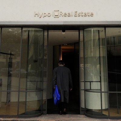 Banki prywatne domagają się aby rząd w Berlinie zwiększył zakres swojej pomocy /AFP