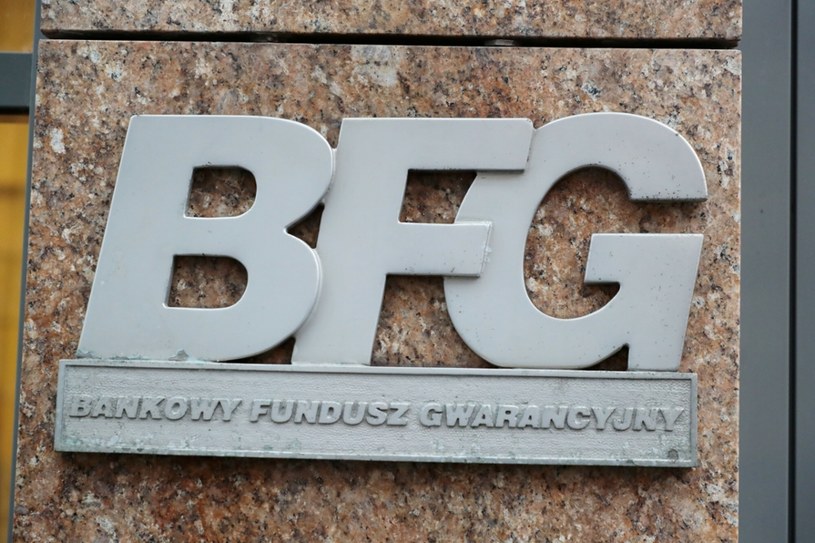Banki wpłacą więcej do BFG. Zdj. ilustracyjne /Piotr Molecki /East News