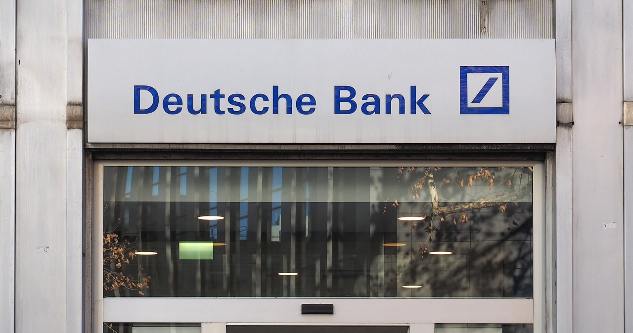 Banki wypłacają wysokie odprawy bankierom. Indywidualną kwotę 11 mln euro wypłacił Deutsche Bank /123RF/PICSEL