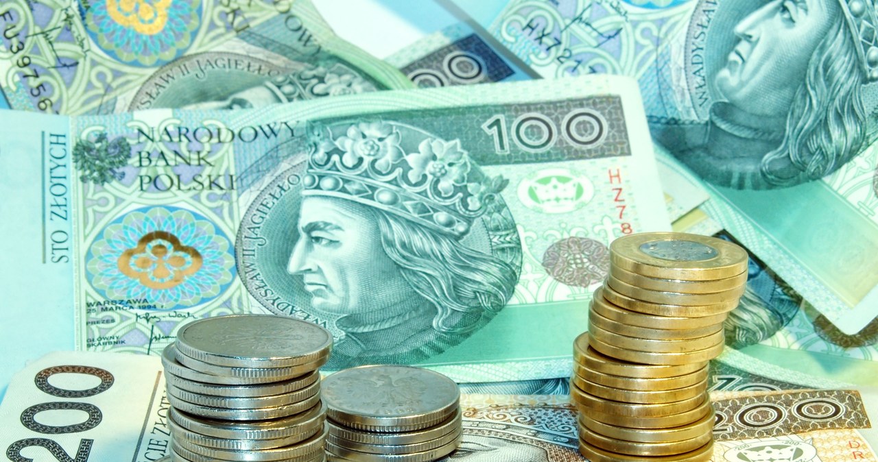 Banki zapłacą nowy podatek. /123RF/PICSEL
