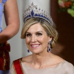 Bankiet u króla. Królowa Maksyma i księżniczka Amalia w historycznych klejnotach