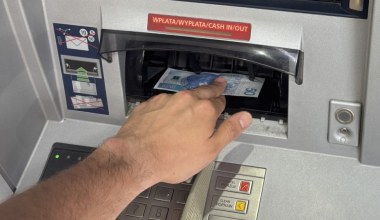 Bankomat przyjmie, potem dowie się skarbówka. Banki informują urząd