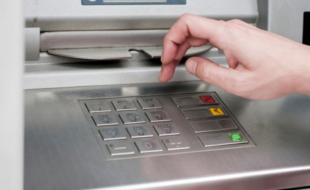 ​Bankomaty znikają z polskich ulic. Nadchodzą zmiany 