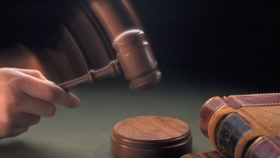 Bankowiec skazany na 2,5-roku więzienia za szpiegostwo