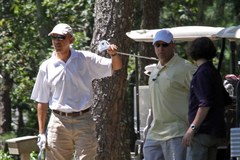 Barack Obama na wakacjach. Gra w golfa do woli