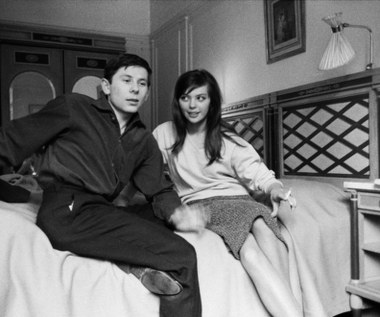 Barbara Kwiatkowska była już wtedy młodą mężatką.

Na początku września 1959 wzięła ślub z reżyserem Romanem Polańskim. Musiał o nią zabiegać: "Tak łatwo ulegała wpływom, że ten, kto akurat był w pobliżu, miał największe szanse" - zapisał w wydanej kilkadziesiąt lat później autobiografii. Ich wesele było tak huczne, że musiała interweniować milicja.