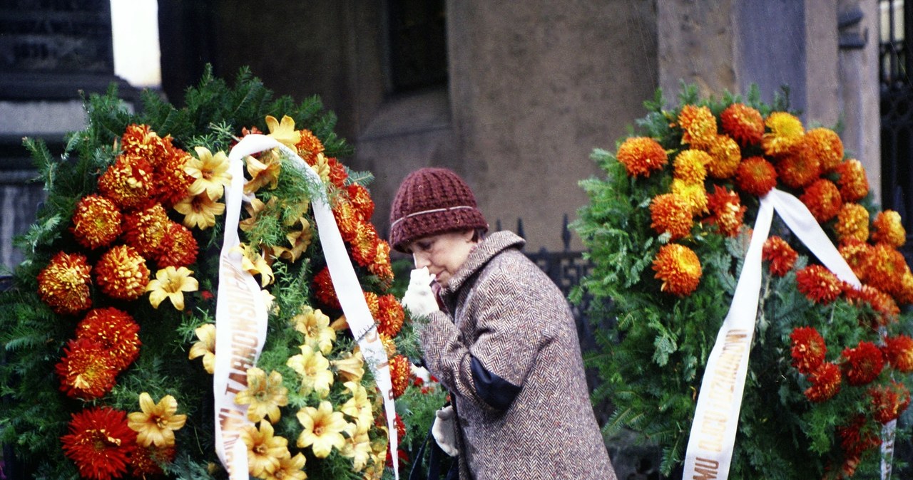 Barbara Ludwiżanka w filmie "Ceremonia pogrzebowa" /East News/POLFILM