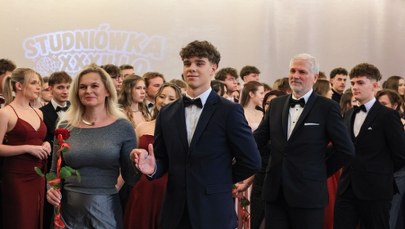 Barbara Nowacka na studniówce. Kto zatańczył poloneza z ministrą? ZDJĘCIA