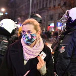 Barbara Nowacka spryskana gazem przez funkcjonariusza. Policja wyjaśnia sprawę