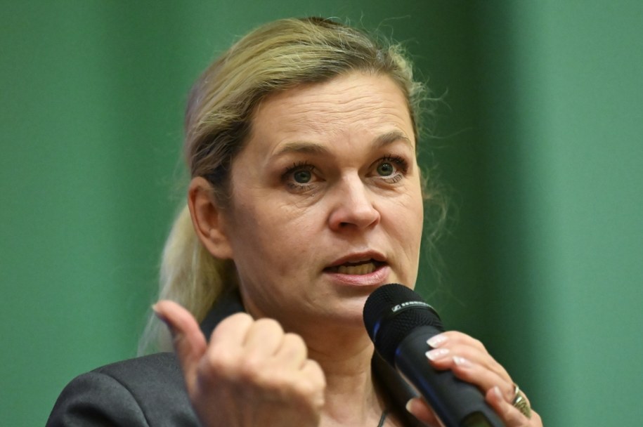 Barbara Nowacka /Adam Warżawa /PAP