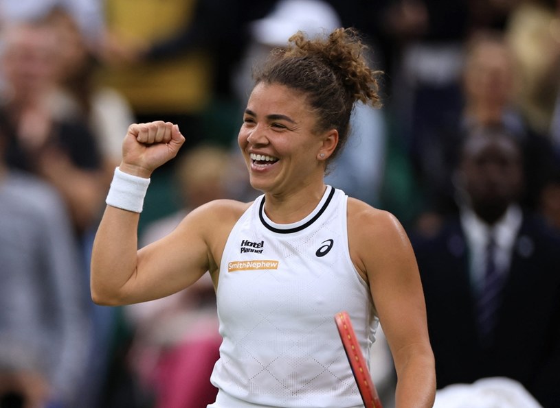 Barbora Krejcikova kontra Jasmine Paolini w finale Wimbledonu. Śledź przebieg spotkania w Interii