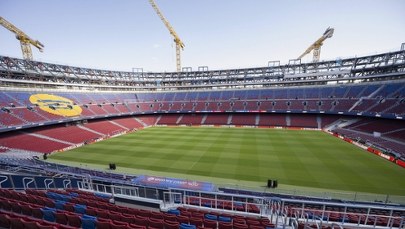 Barcelona nie wraca na Camp Nou. 9 miesięcy opóźnienia