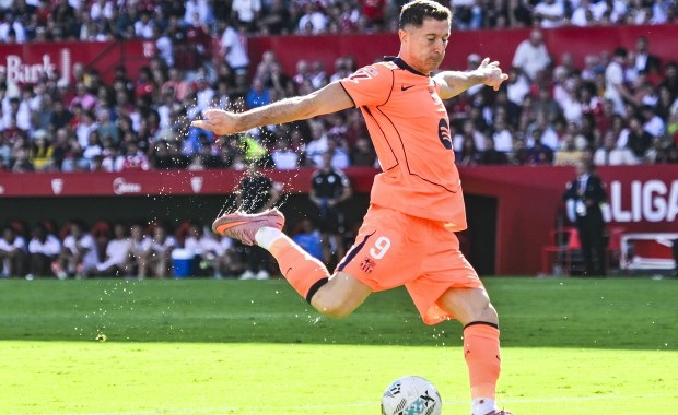 ​Barcelona rozbita w Sewilli. Ależ pudło Lewandowskiego!