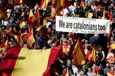 Barcelona: Wielotysięczna manifestacja zwolenników jedności Hiszpanii