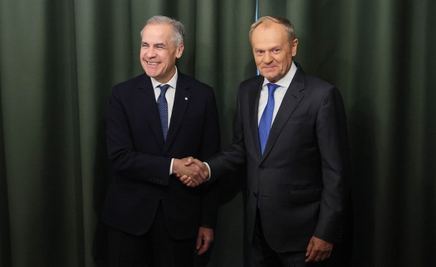 "Bardzo dobre rozmowy" polskiego premiera. O czym chce mówić w Erywaniu Tusk?