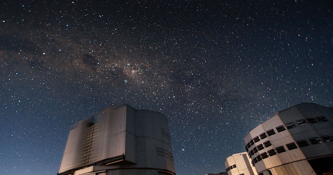 Bardzo Duży Teleskop (VLT) należący do ESO. /Iztok Boncina/ESO /materiały prasowe