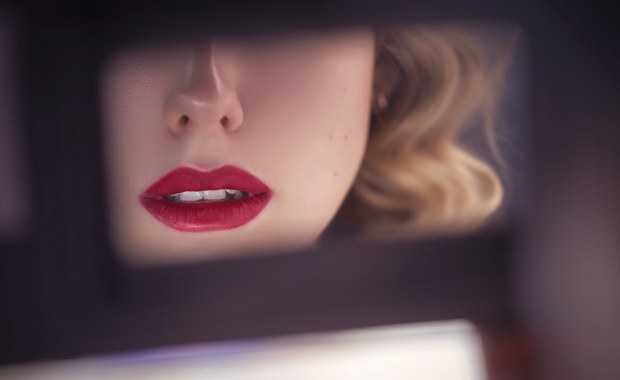 "Bardzo niebezpieczna kobieta". Szpiegowała dla Kubańczyków, teraz wyszła na wolność