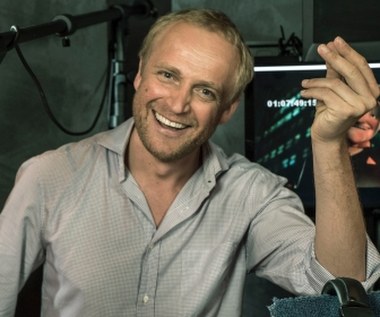 - Bardzo się ucieszyłem, że "Mały Książę" jest ekranizowany. Pamiętam, że pierwszy raz z dziełem zetknąłem się w ognisku teatralnym, gdzie uczyłem się aktorstwa. Jestem przekonany, że rodzice zabiorą dzieci do kin, bo są wygłodniali klasyki i dobrej literatury na dużym ekranie – mówi Piotr Adamczyk. - A "Mały Książę’ to bardzo ciekawa baza do dyskusji z młodym widzem - uzupełnia aktor.  