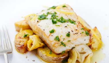 Bardzo zdrowa, choć zapomniana ryba. Ma sporo białka, delikatny smak i nie rozpada się przy smażeniu 