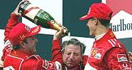 Barrichello, Jean Todt i Schumacher na podium /poboczem.pl