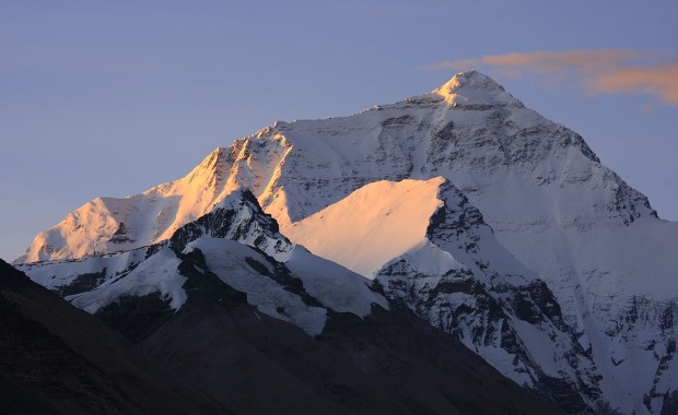 Bartek Ziemski zjechał na nartach z Mount Everestu. "Tak mi zbrzydł, że raczej tam nie wrócę"