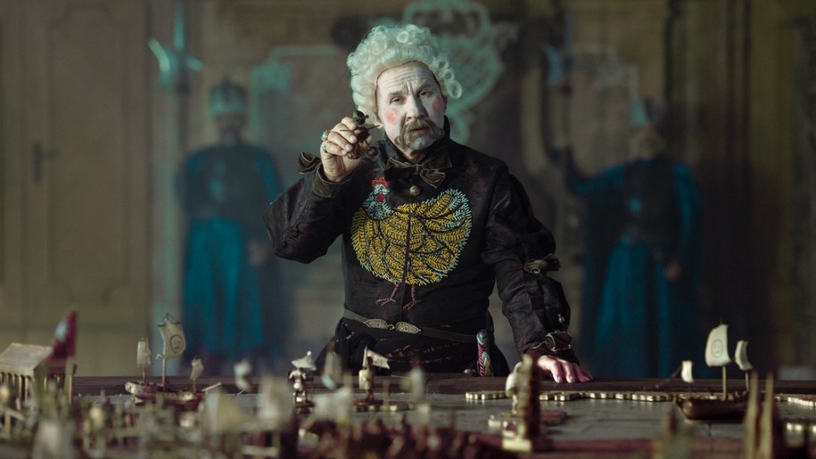 Bartłomiej Topa na planie trzeciego sezonu "1670" /Jarosław Sosiński / Netflix /Materiały prasowe